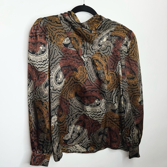 Vintage 70’s Helga Silk Top Woman Sz 8 Long Sleeve Draped Neck, Padded Shoulder - Picture 6 of 10